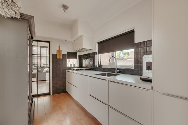 Photo 14 of Zuiddijkstraat 11