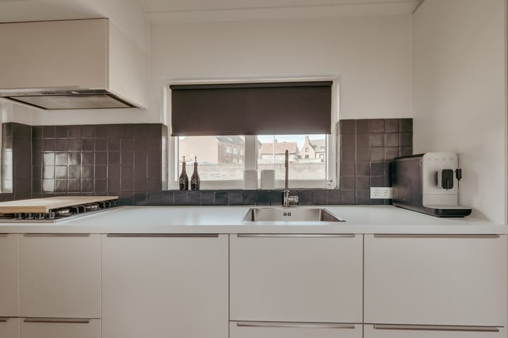 Photo 15 of Zuiddijkstraat 11