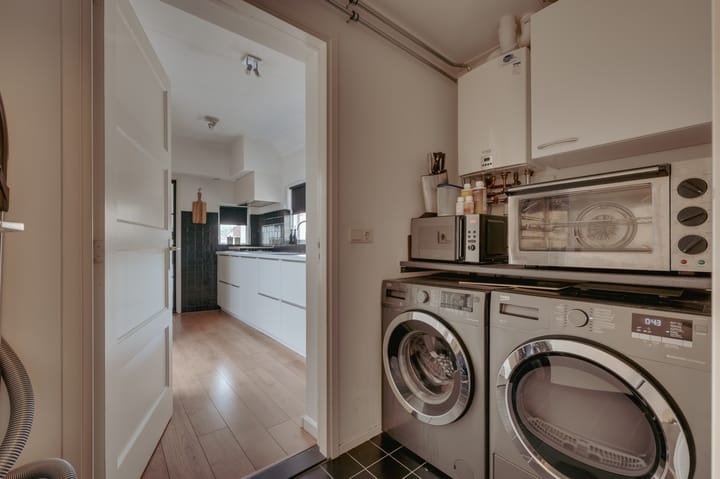 Photo 16 of Zuiddijkstraat 11