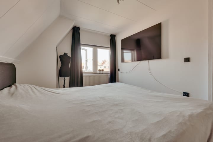 Photo 22 of Zuiddijkstraat 11