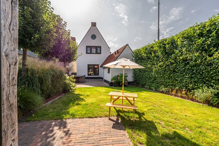 Photo 24 of Zuiddijkstraat 11