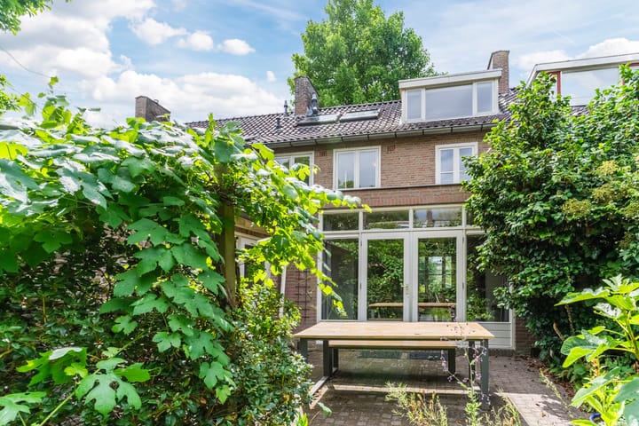 Foto 38 van Rulstraat 4