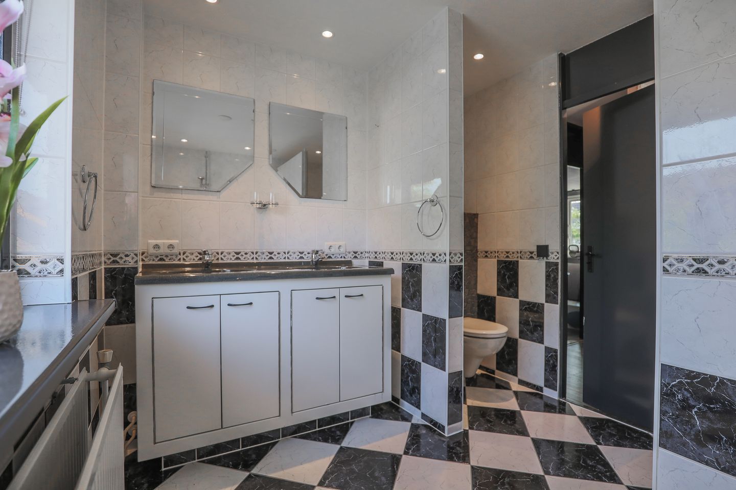 Photo 34 of Douwe Brouwerweg 24