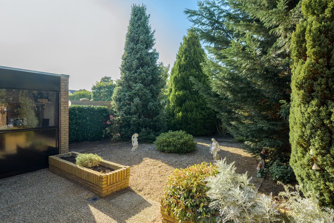 Foto 32 van Vroenhoutstraat 6