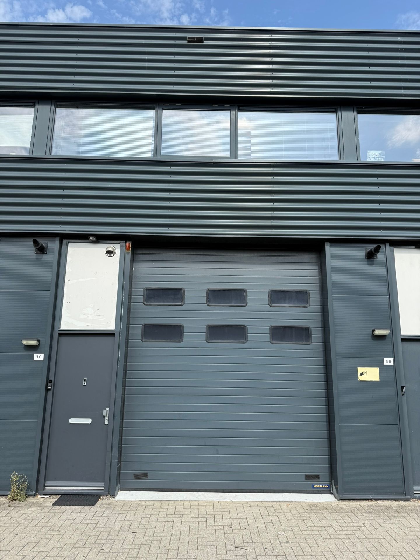 View photo 2 of Industrieweg 3-C