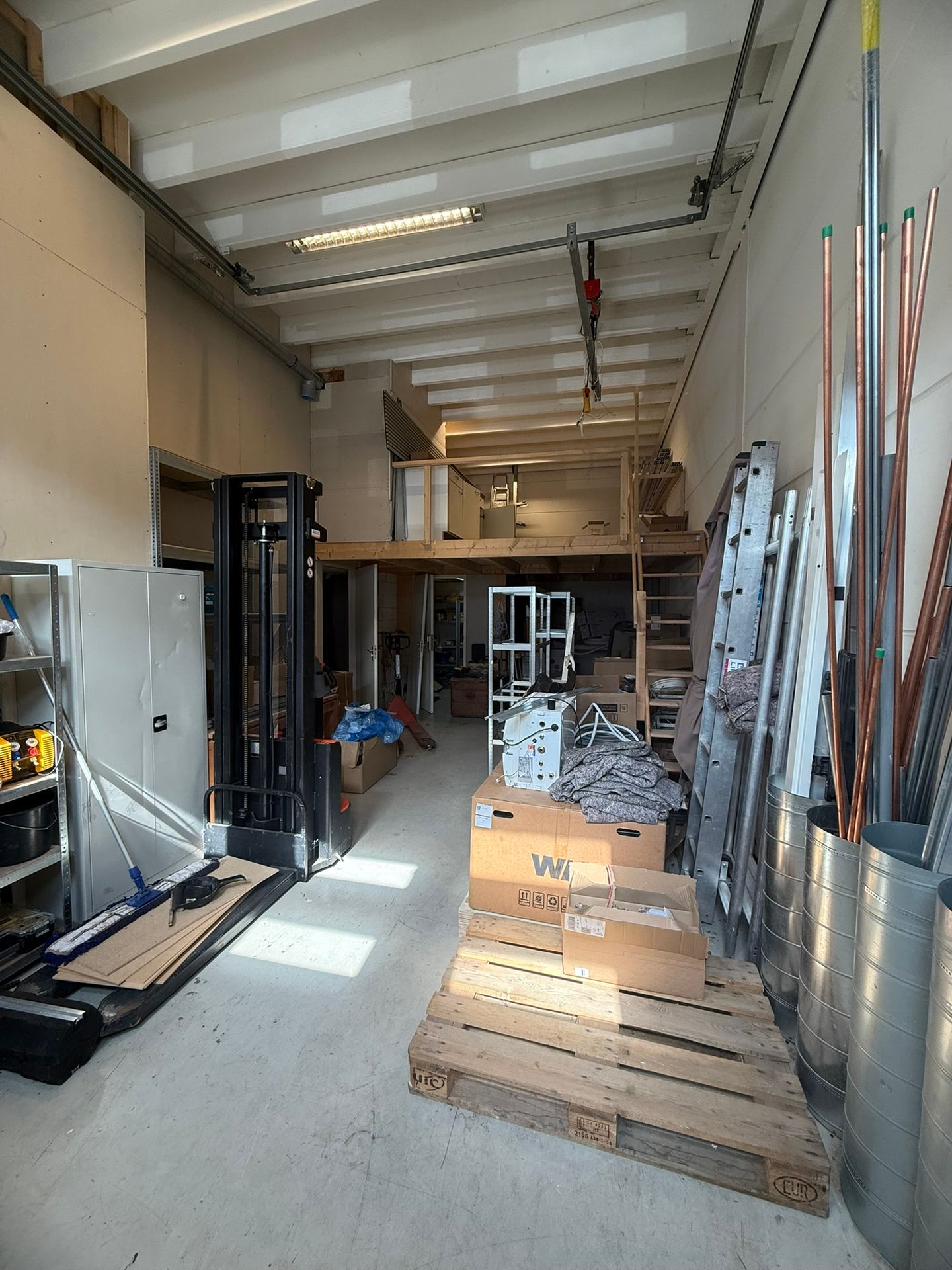 View photo 5 of Industrieweg 3-C