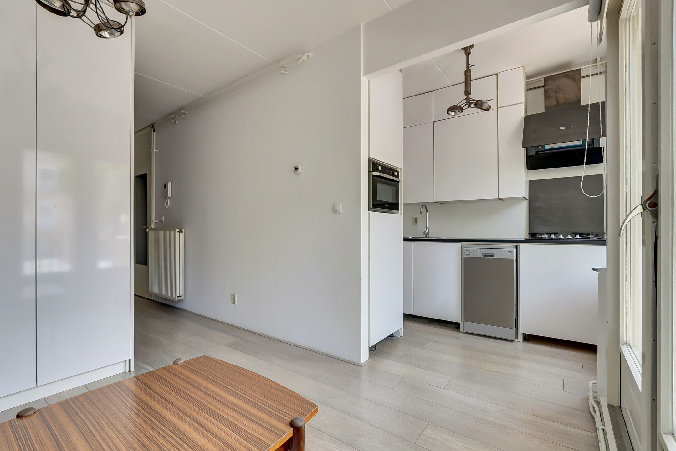 Foto 6 van Molukkenstraat 109-E