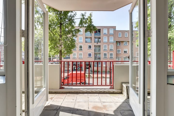 Foto 12 van Molukkenstraat 109-E