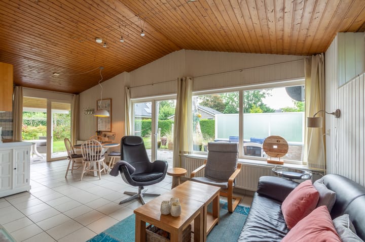 Photo 3 of Westerduinweg 34-H67