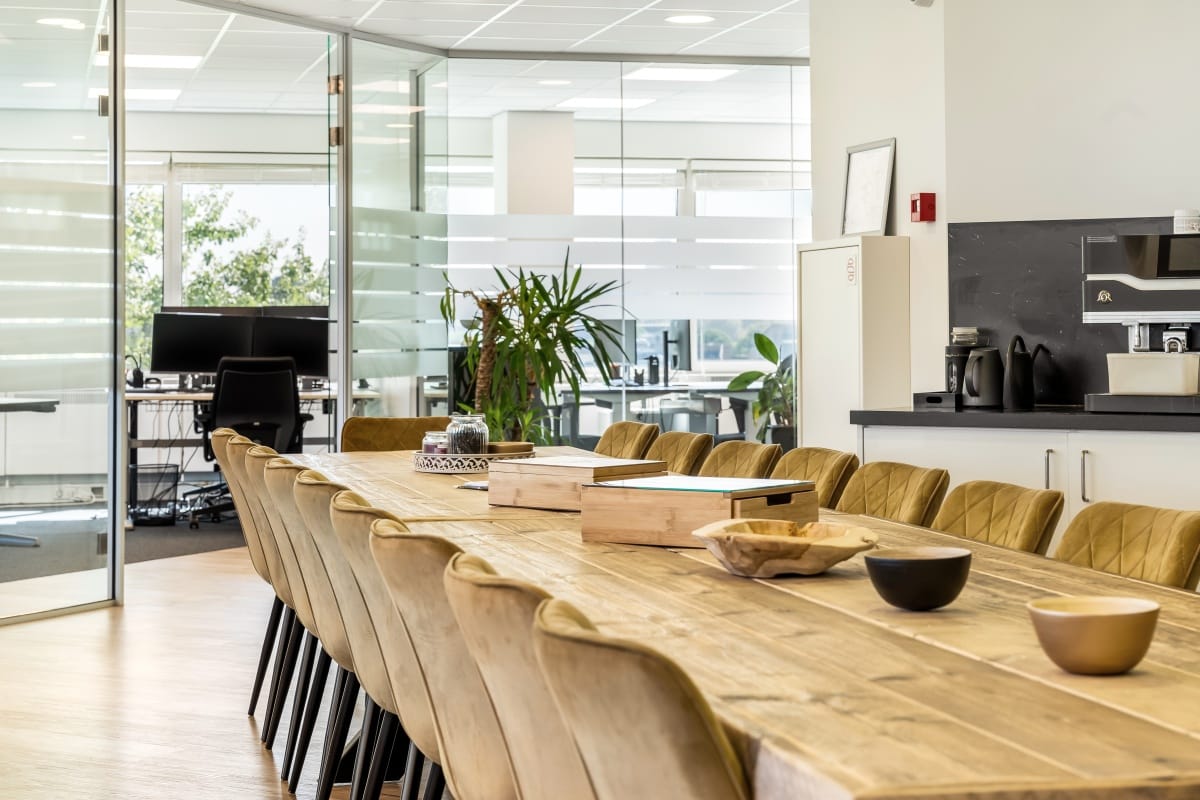 Bekijk foto 3 van Overschiestraat 61