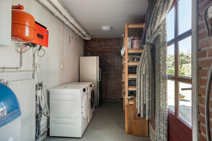 Foto 16 van van Aylvalaan 15