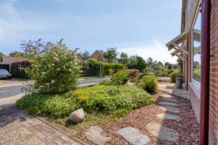 Foto 41 van van Aylvalaan 15