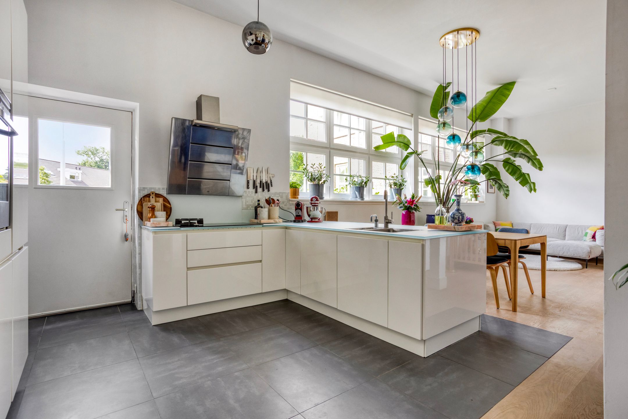 Foto 9 van Westzijde 213-E