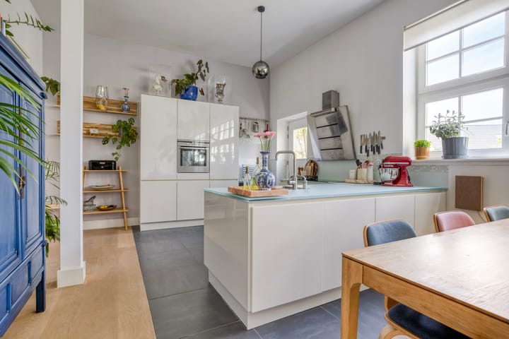 Foto 10 van Westzijde 213-E