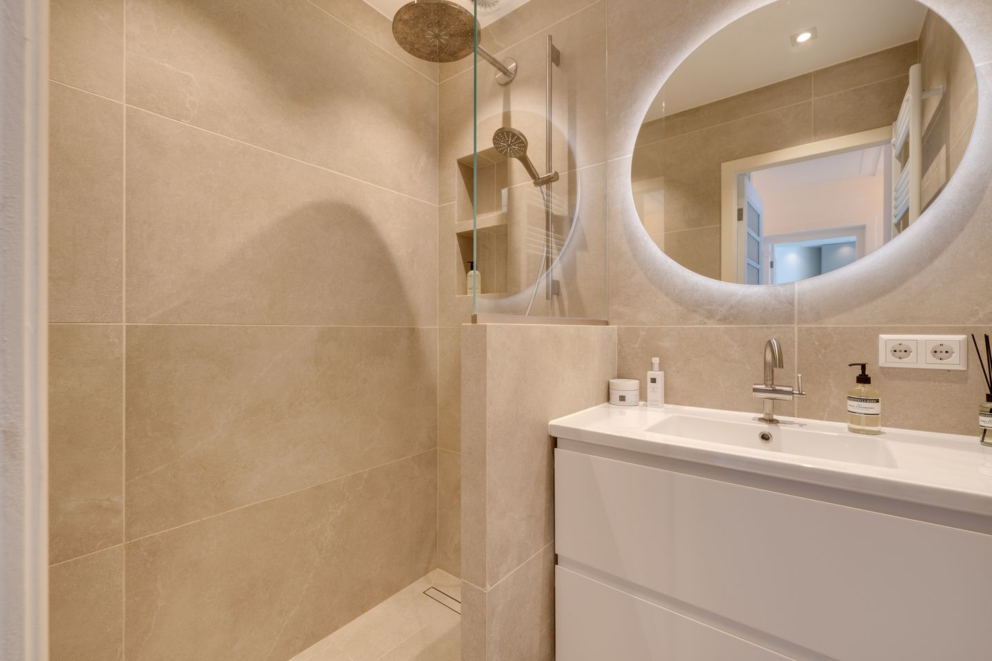 Photo 5 of Geulstraat 7-A2