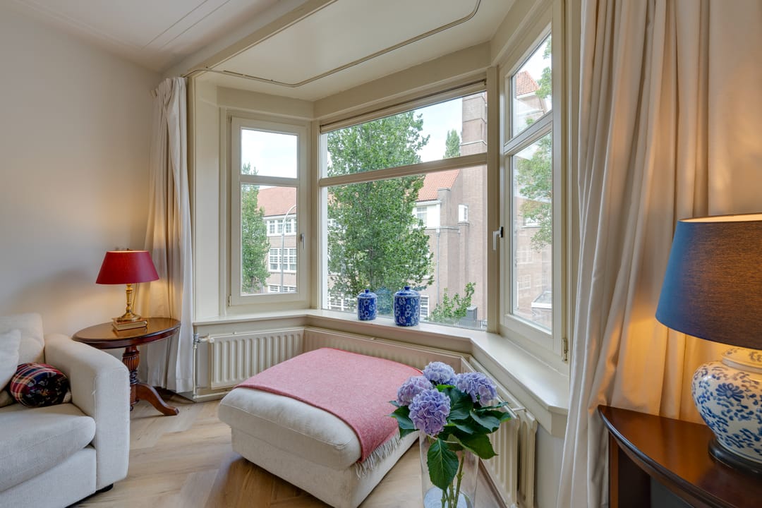 Photo 13 of Geulstraat 7-A2