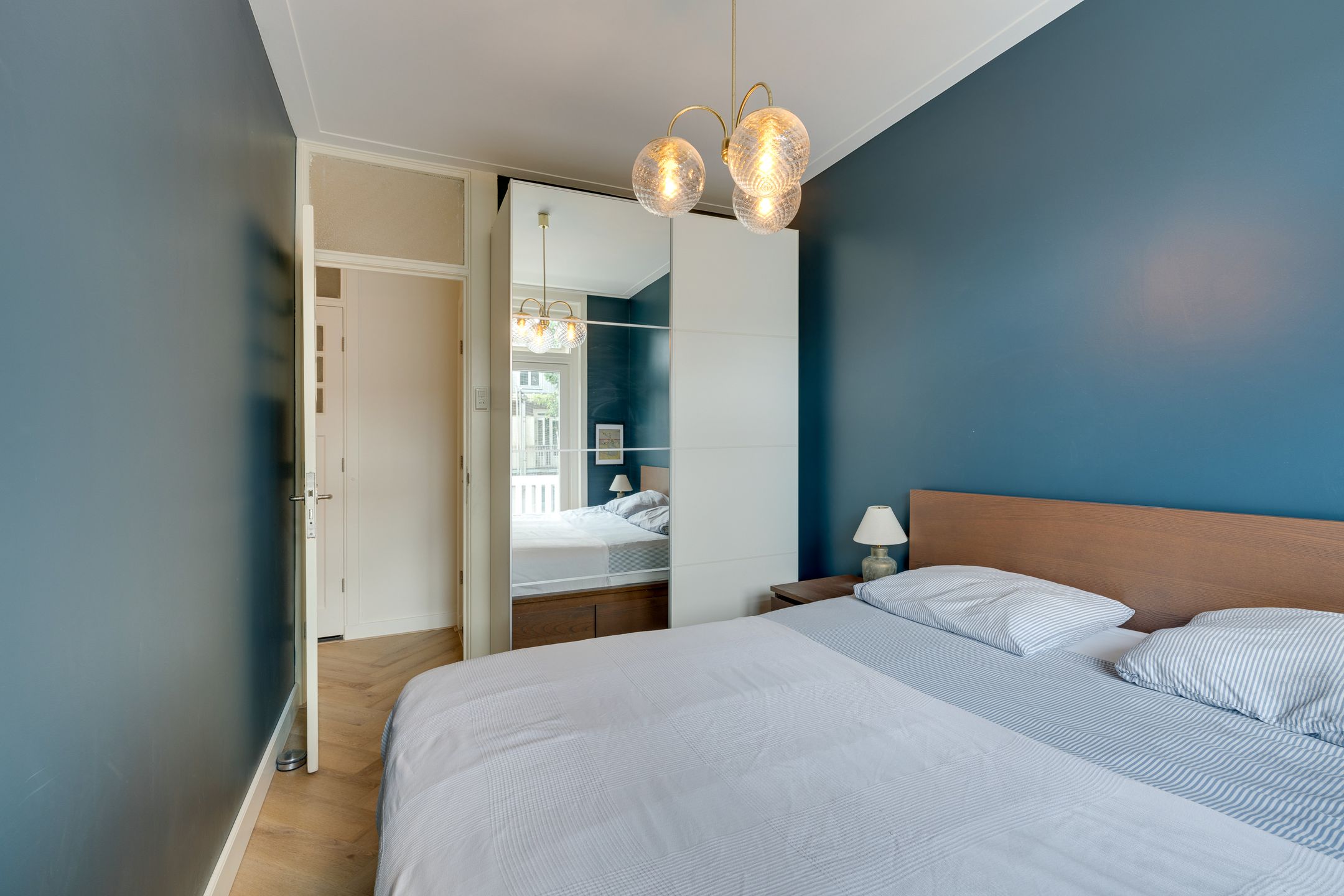 Photo 39 of Geulstraat 7-A2