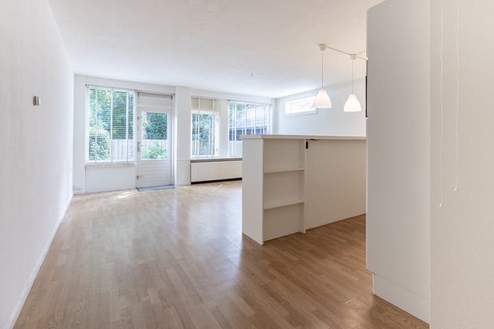 Photo 3 of Vlietwaard 111