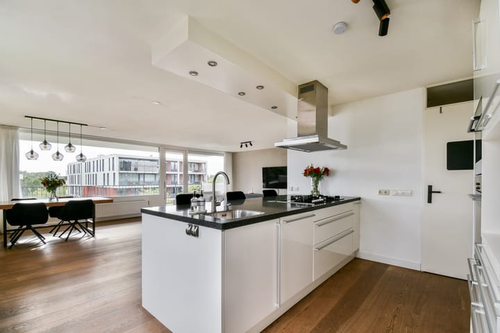 Foto 8 van Burgemeester Röellstraat 602