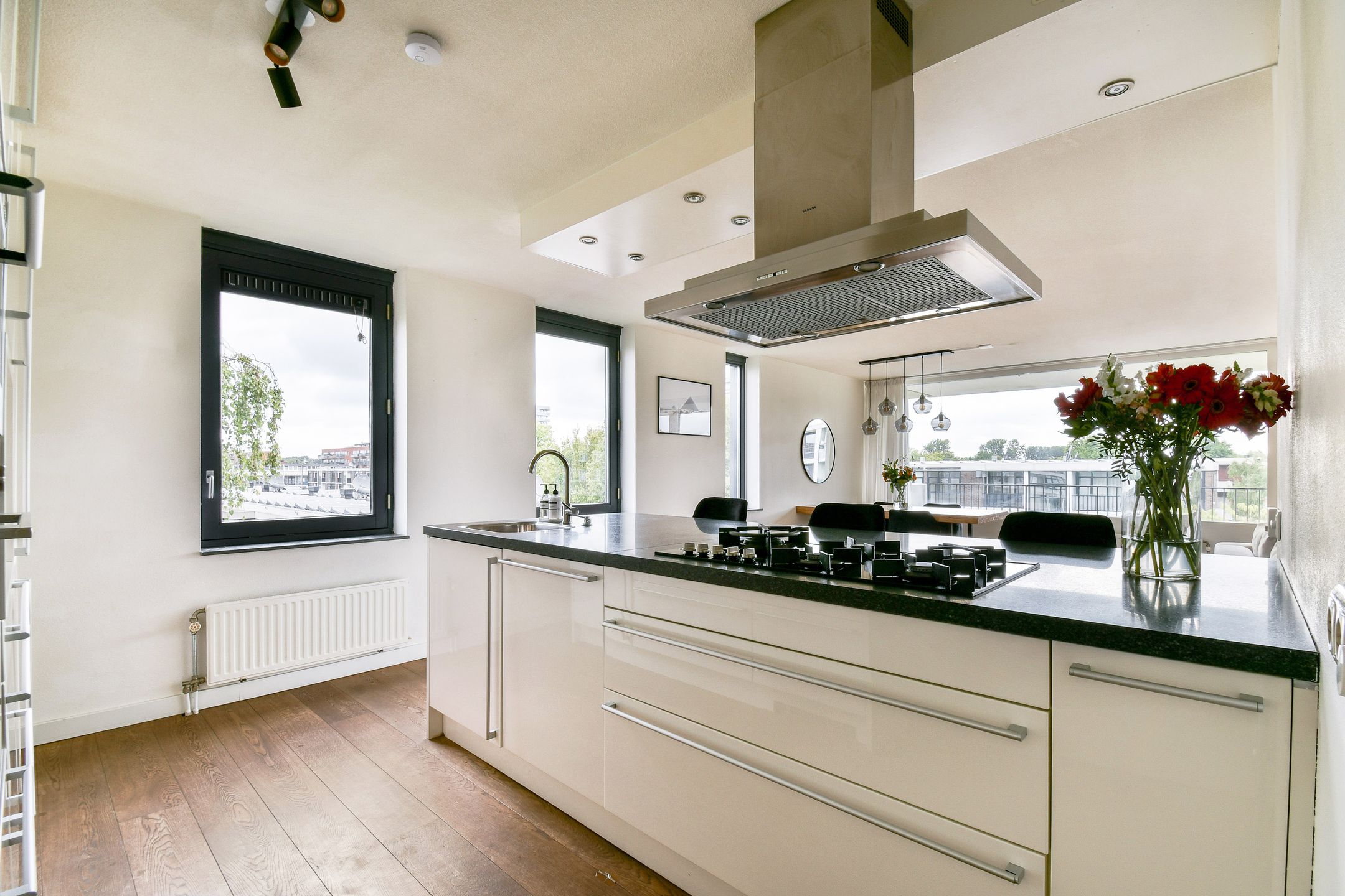 Foto 9 van Burgemeester Röellstraat 602