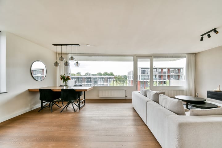 Foto 11 van Burgemeester Röellstraat 602