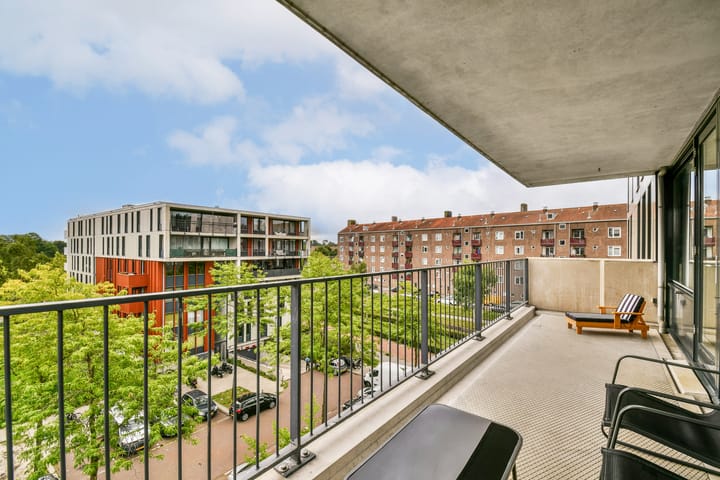 Foto 14 van Burgemeester Röellstraat 602