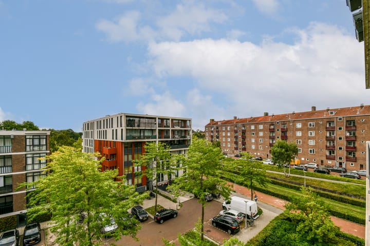 Foto 16 van Burgemeester Röellstraat 602