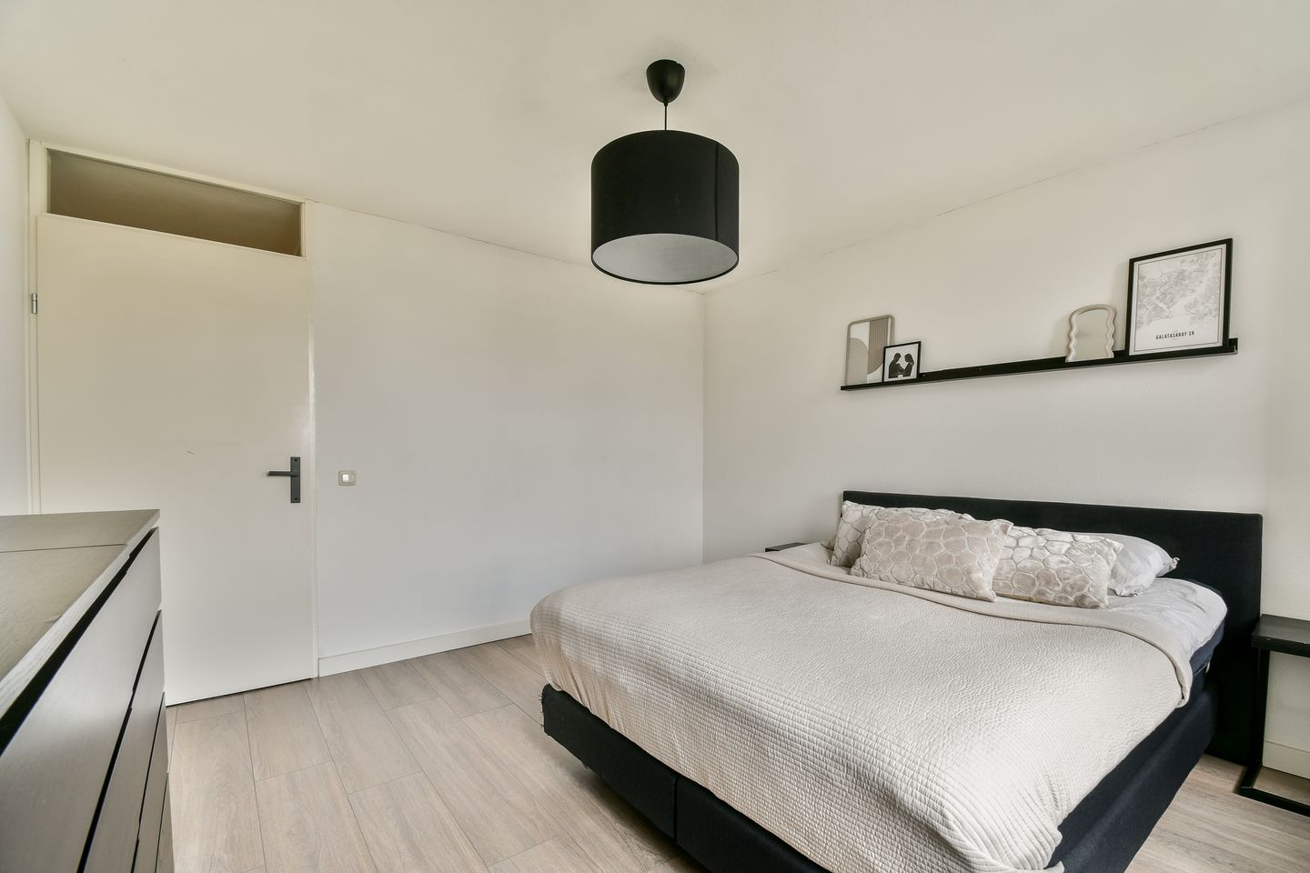 Foto 19 van Burgemeester Röellstraat 602