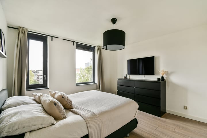 Foto 20 van Burgemeester Röellstraat 602