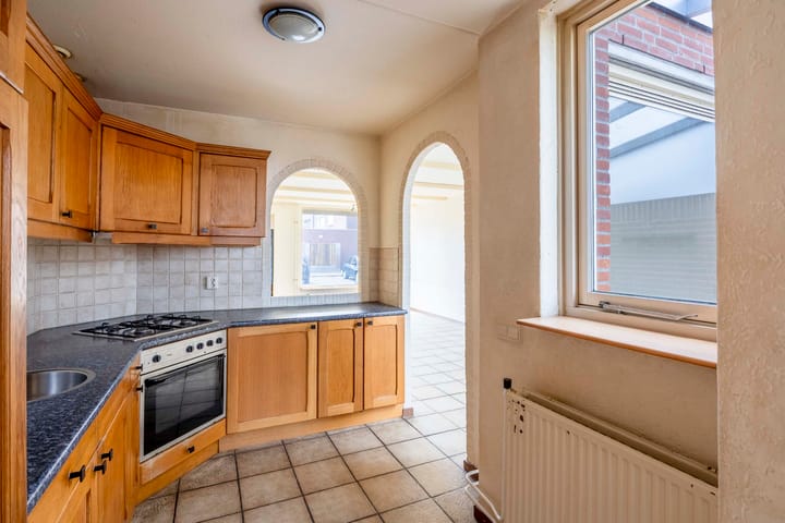 Foto 11 van Lelie 13