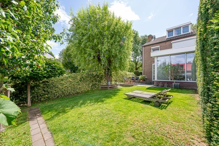 Foto 43 van Klokbekerstraat 56