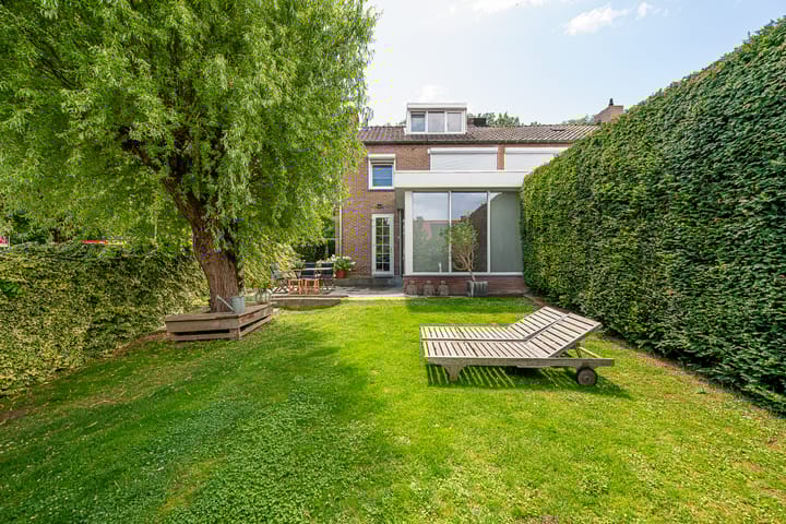 Foto 45 van Klokbekerstraat 56