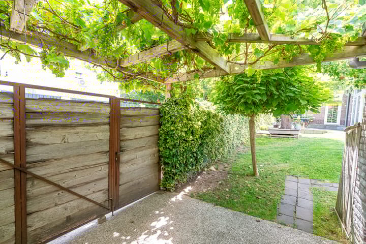 Foto 48 van Klokbekerstraat 56