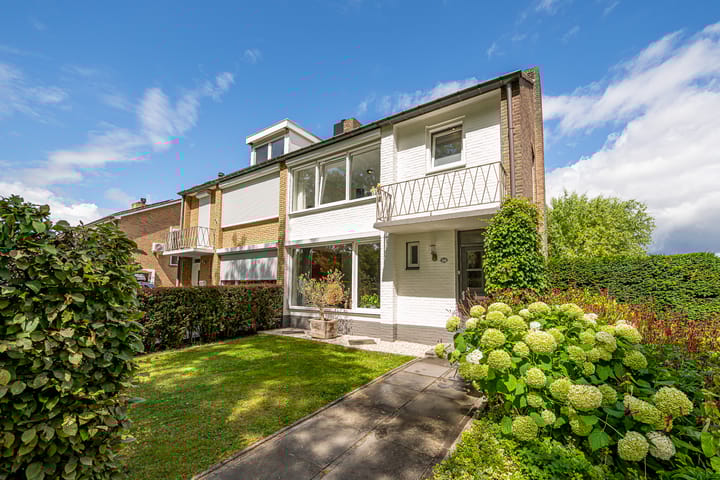 Foto 54 van Klokbekerstraat 56