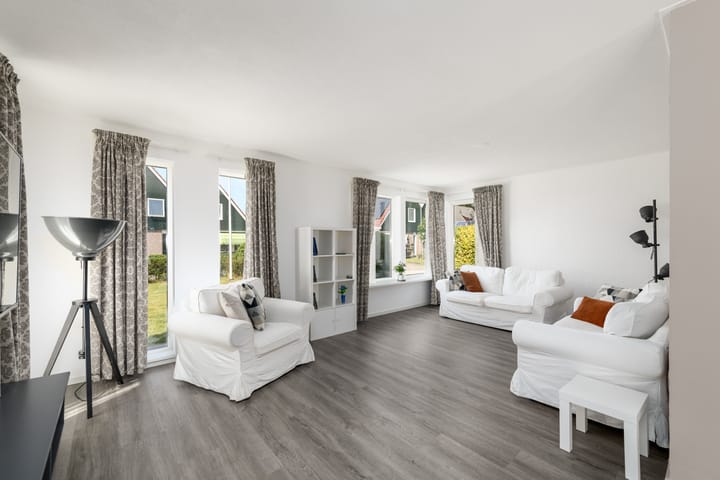 Photo 3 of De Weech 9