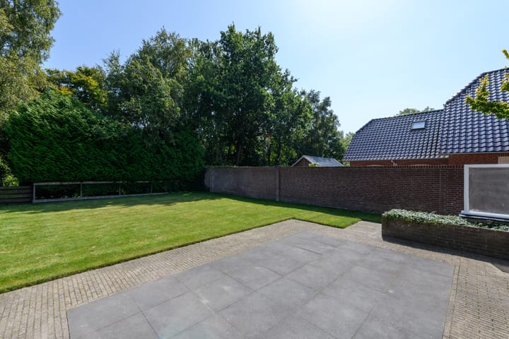 Photo 27 of De Weech 9