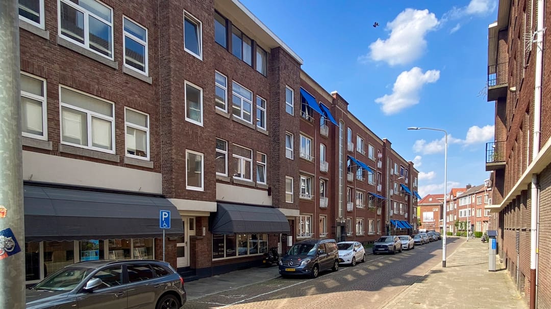 Photo 2 of Nassaustraat 3-A