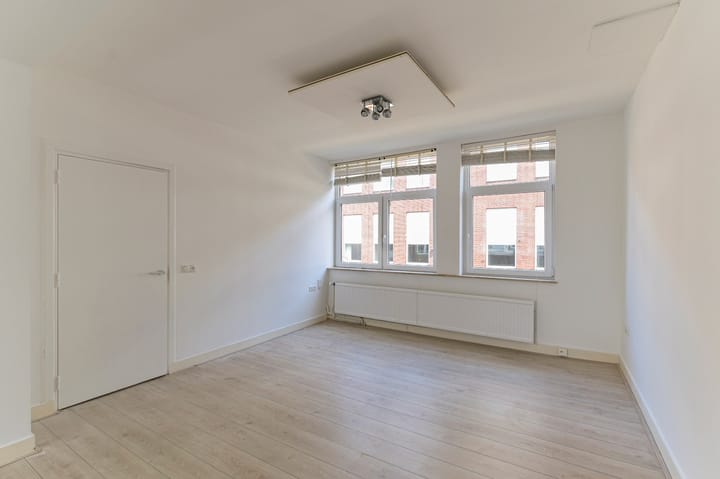 Foto 8 van Nassaustraat 3-A