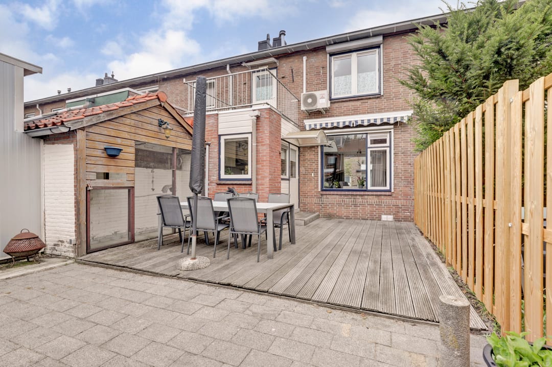 Photo 22 of Prof. Oudemansstraat 22