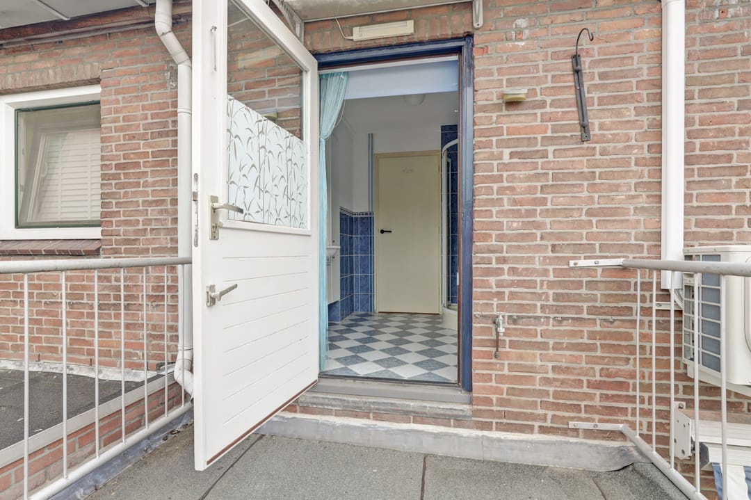 Photo 31 of Prof. Oudemansstraat 22