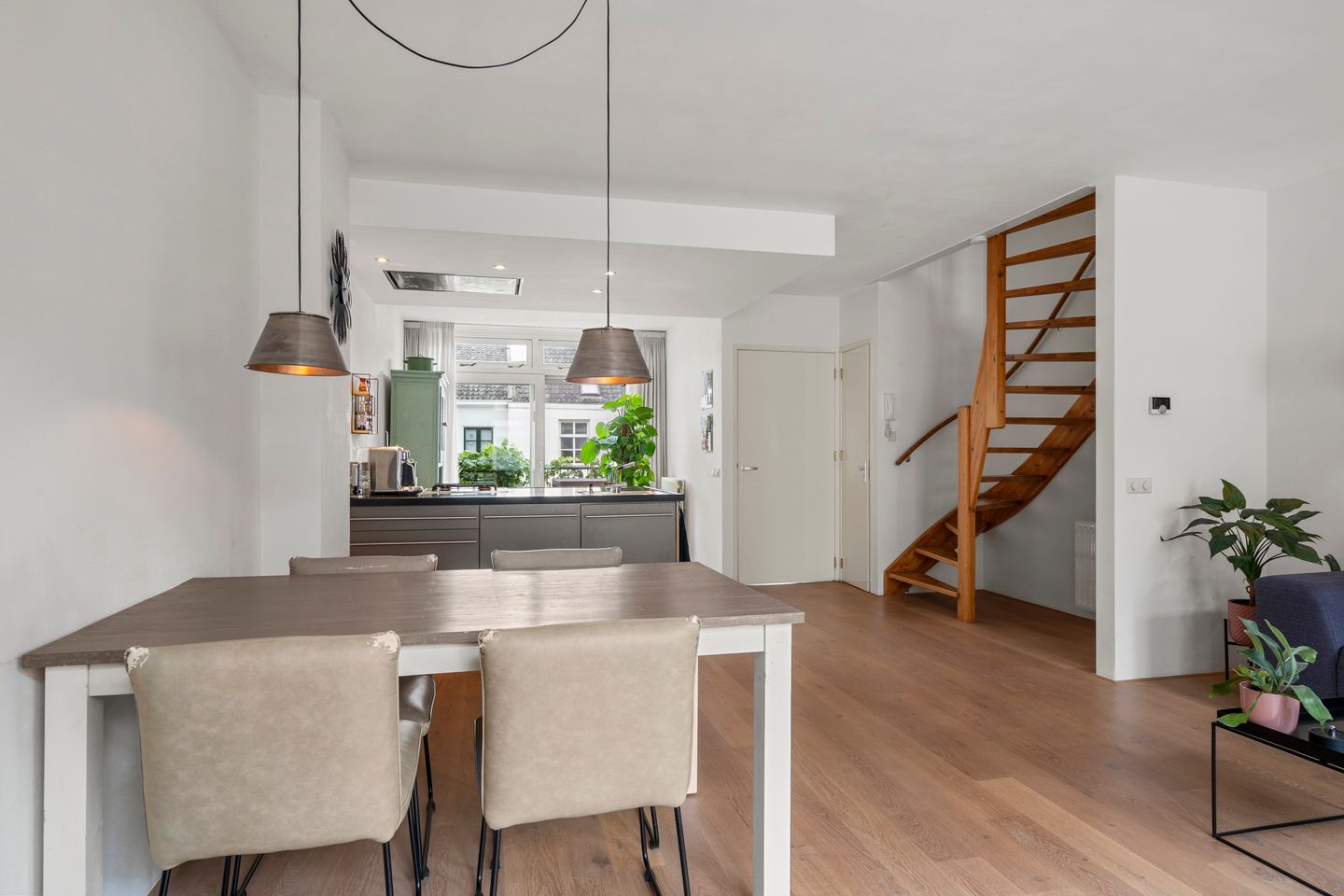 Foto 4 van Junusstraat 23