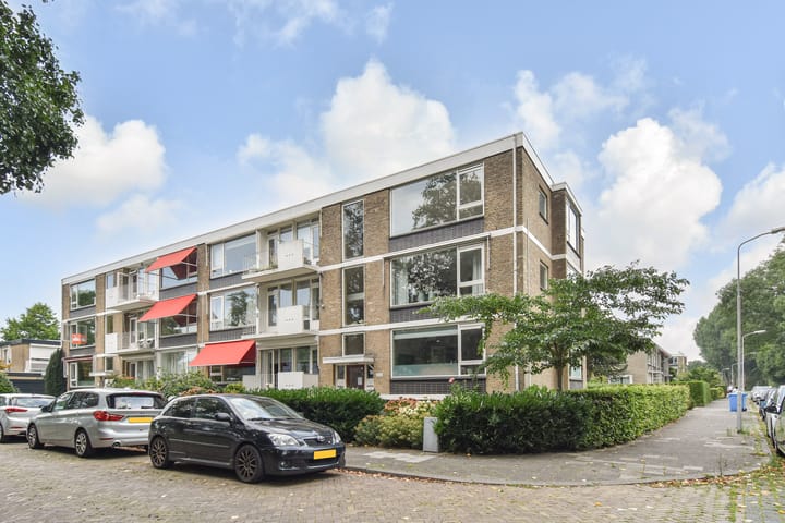 Foto 2 van Montessoristraat 4