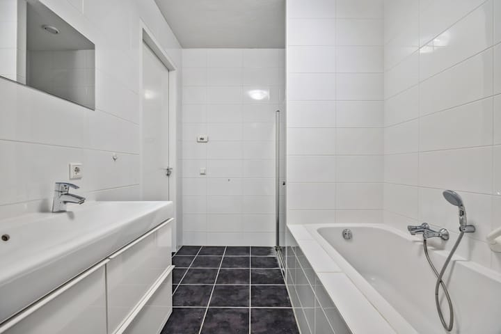 Foto 5 van Anna van Lotharingentoren 39