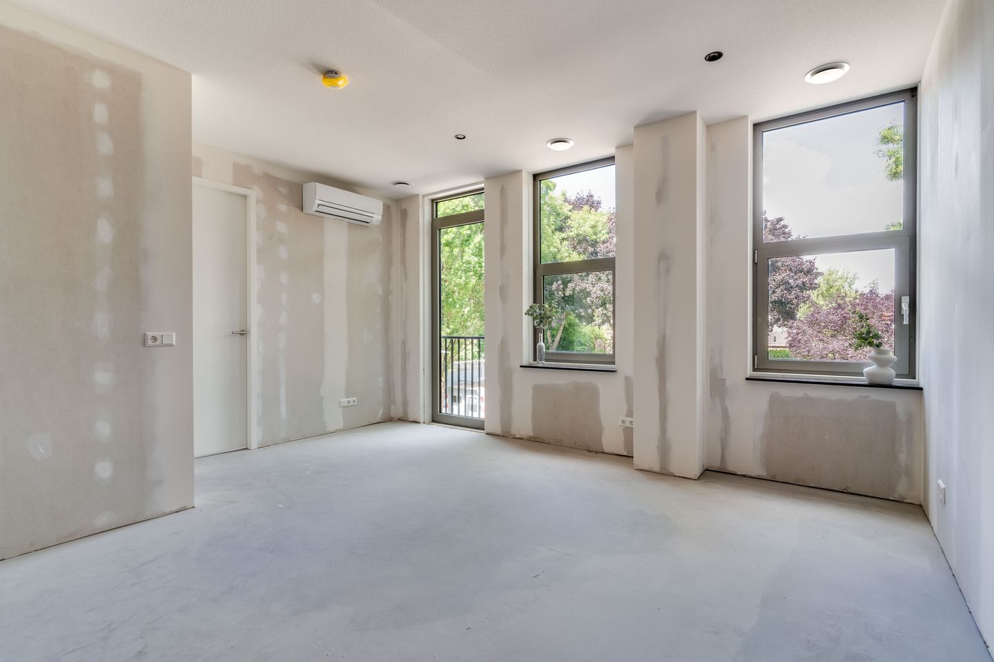 Foto 10 van Raadhuisplein 26