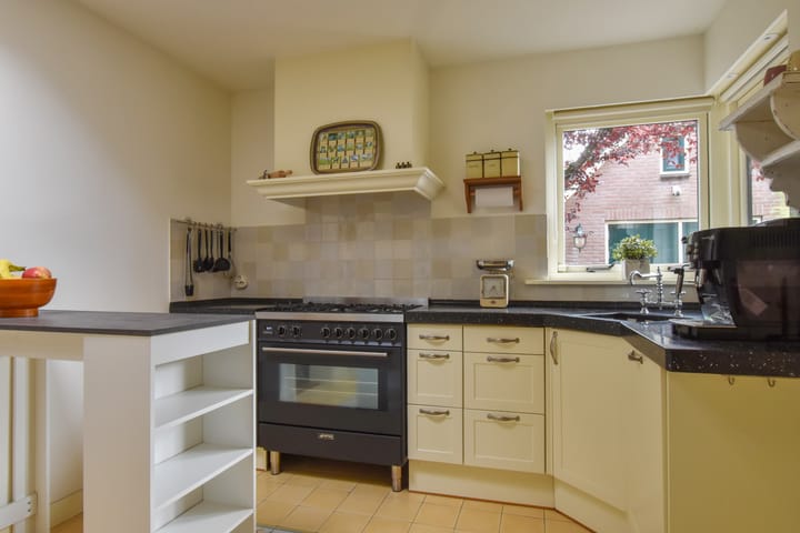 Foto 13 van Valkenaarstraat 117