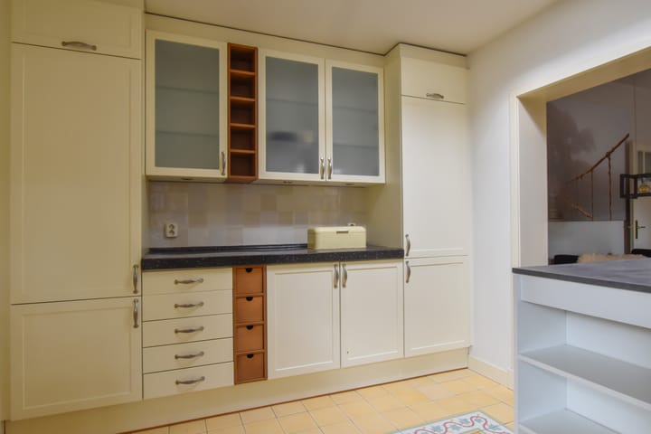 Foto 16 van Valkenaarstraat 117