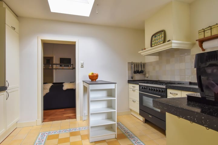 Foto 17 van Valkenaarstraat 117