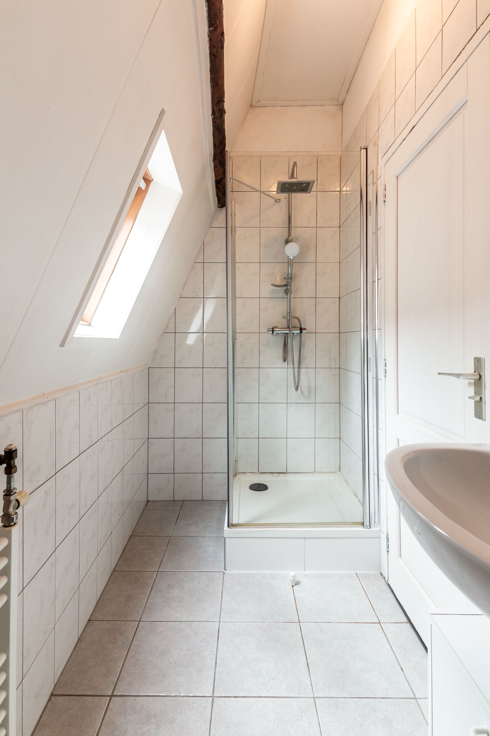 Photo 21 of Bloemstraat 15