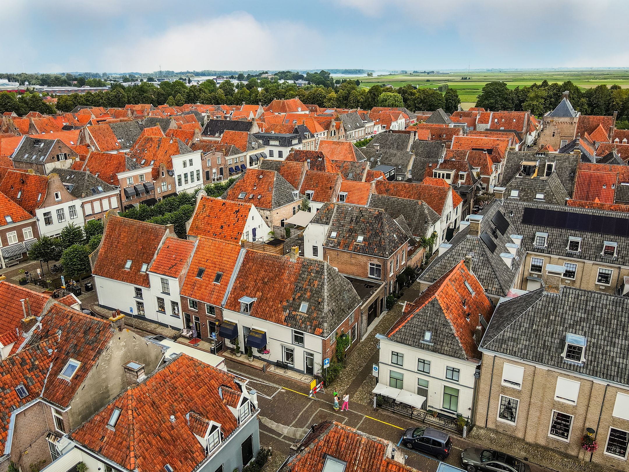 Photo 24 of Bloemstraat 15