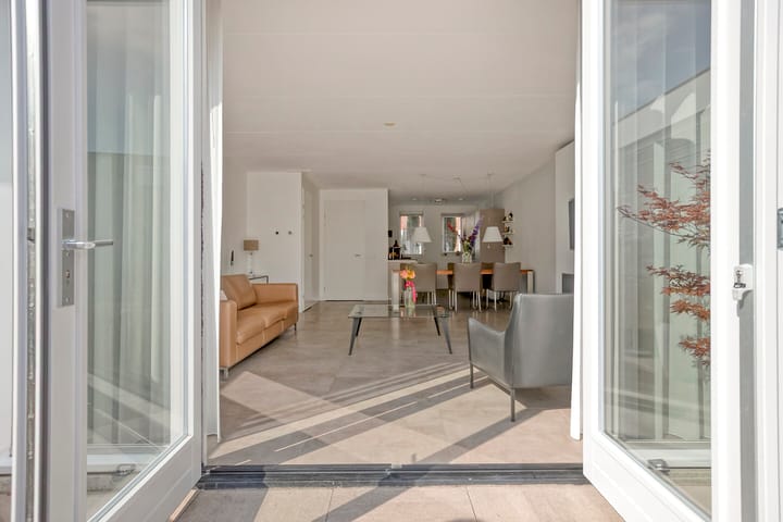 Foto 3 van Bankirai 3